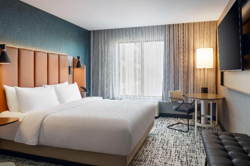 Tempo By Hilton Raleigh Downtown image