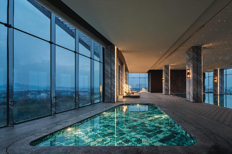 Crowne Plaza Ezhou image