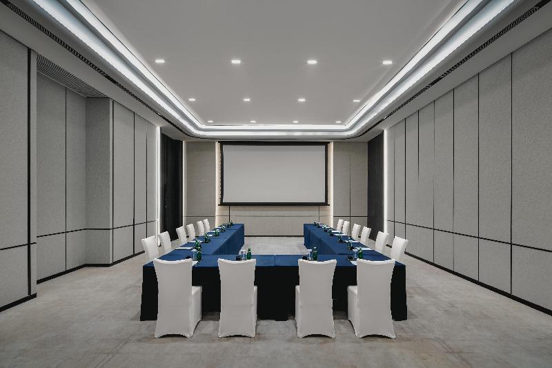 Crowne Plaza Ezhou image