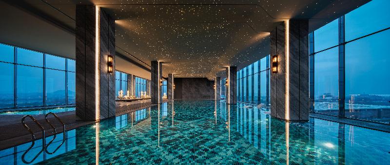 Crowne Plaza Ezhou image