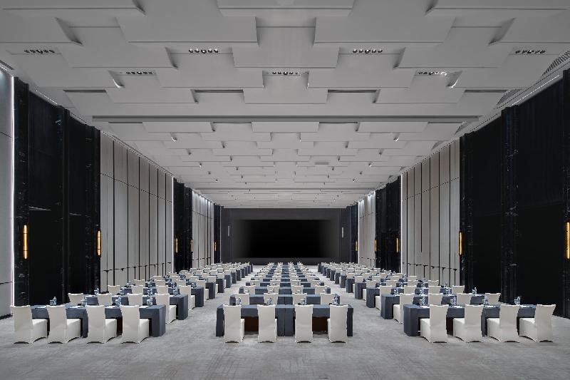 Crowne Plaza Ezhou image
