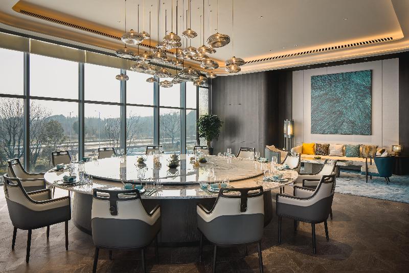 Crowne Plaza Ezhou image