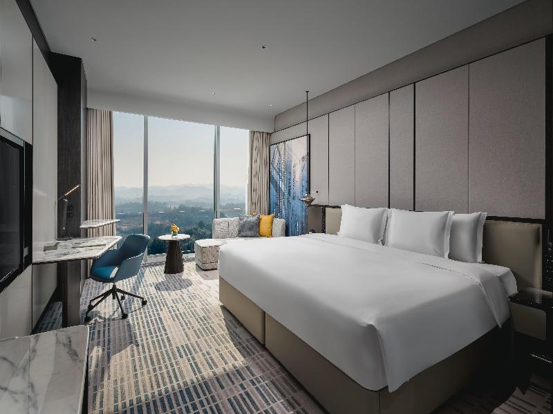 Crowne Plaza Ezhou image