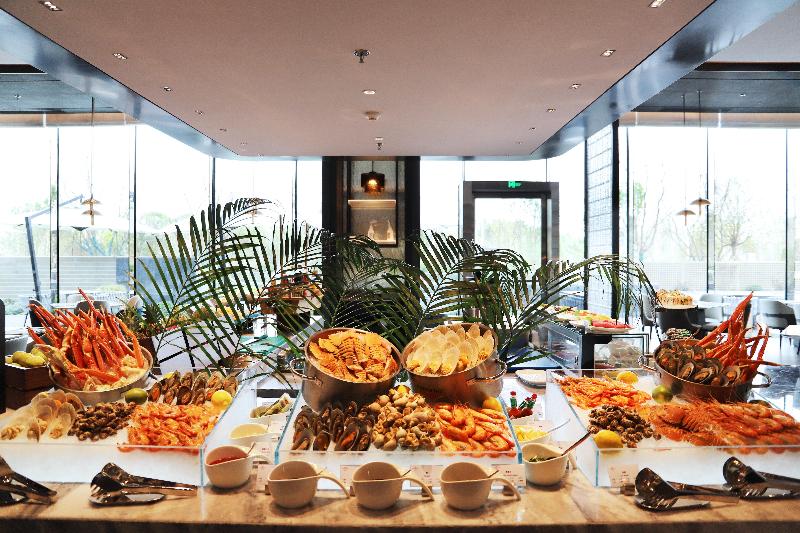 Crowne Plaza Ezhou image 8