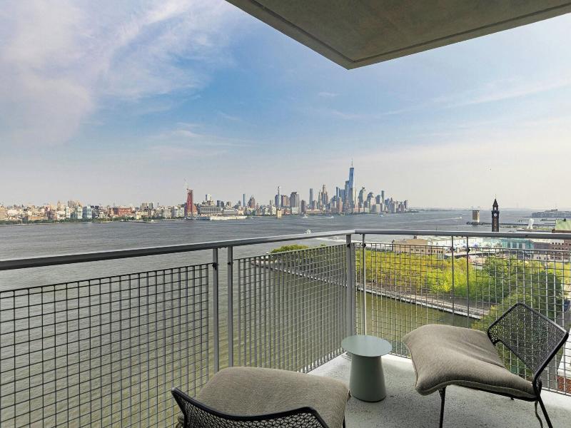 W Hoboken image