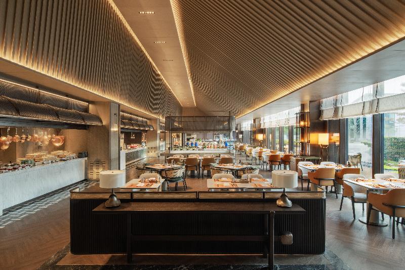 Intercontinental Hotels Xiangyang image