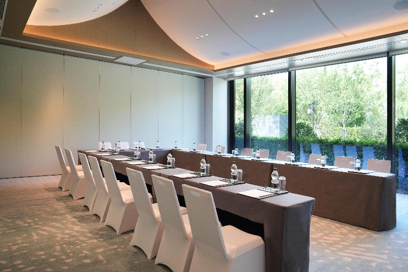 Intercontinental Hotels Xiangyang image