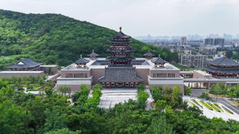 Intercontinental Hotels Xiangyang image