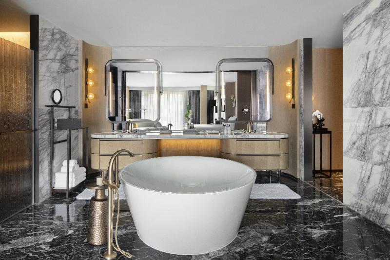 Intercontinental Hotels Xiangyang image