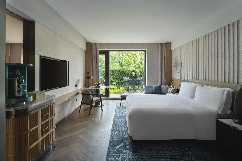 Intercontinental Hotels Xiangyang image