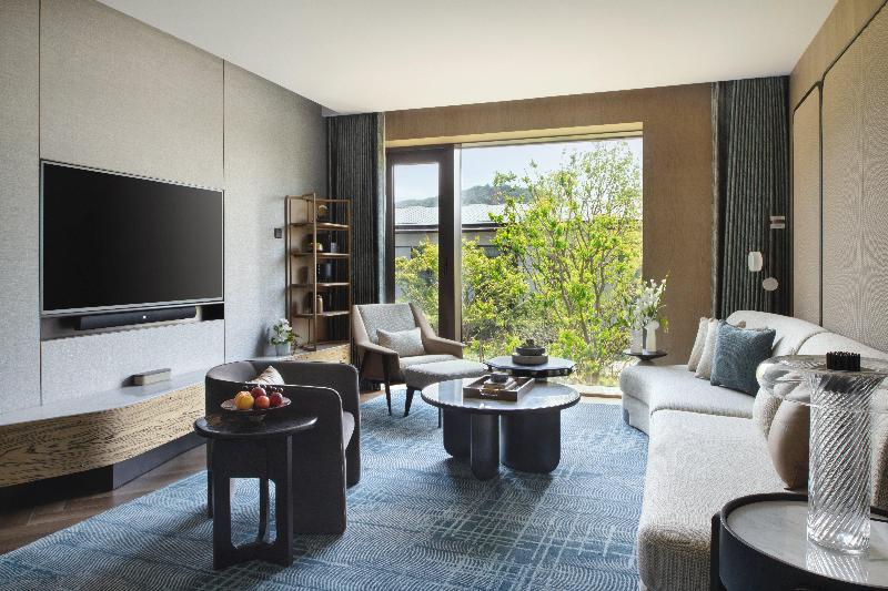 Intercontinental Hotels Xiangyang image