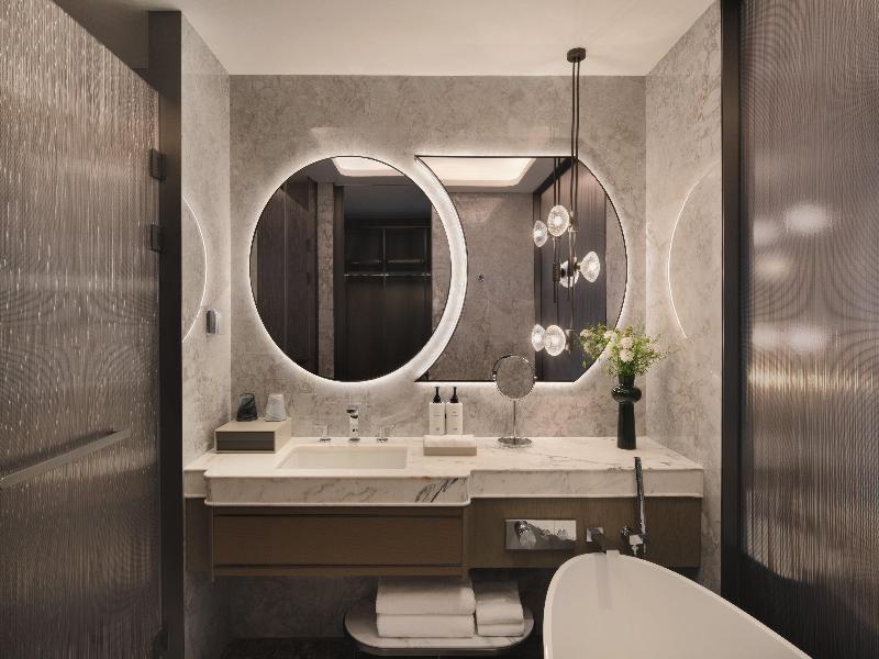 Intercontinental Hotels Xiangyang image
