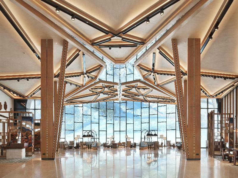 Holiday Inn Resort Kanas Hemu image