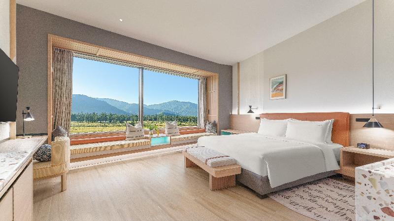 Holiday Inn Resort Kanas Hemu image