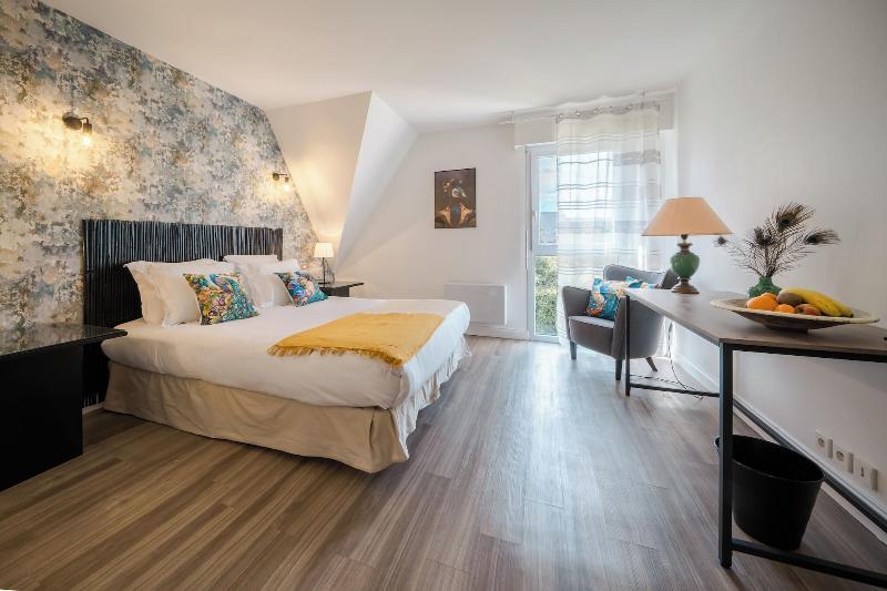 Hotel De La Briere image