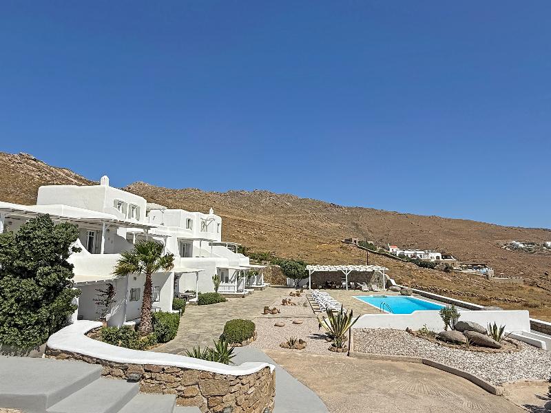 Yakinthos Residence image
