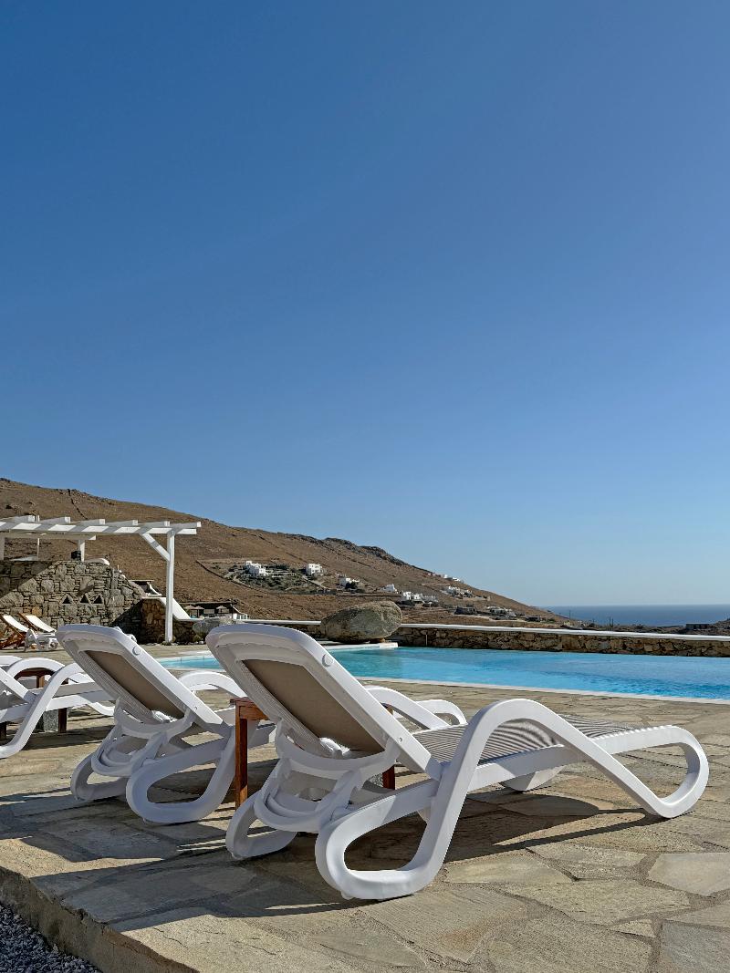Yakinthos Residence image
