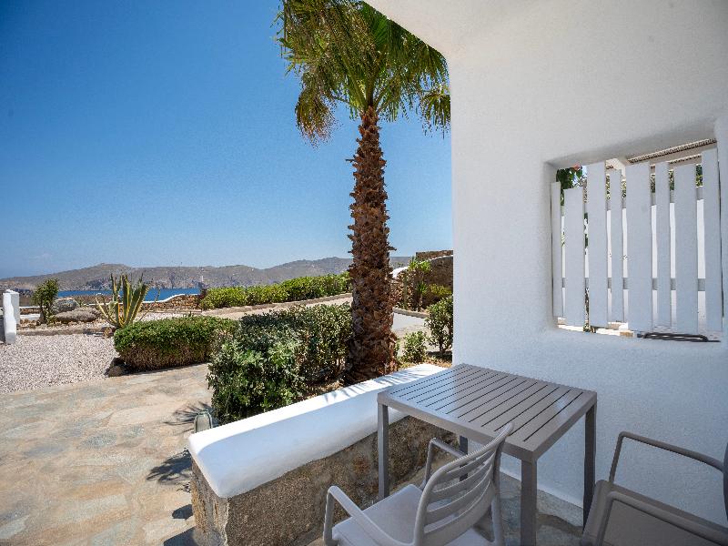 Yakinthos Residence image