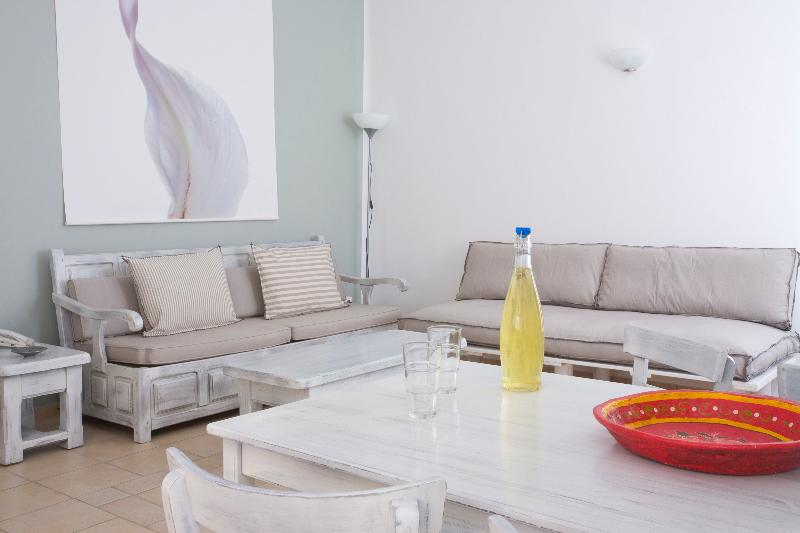 Yakinthos Residence image