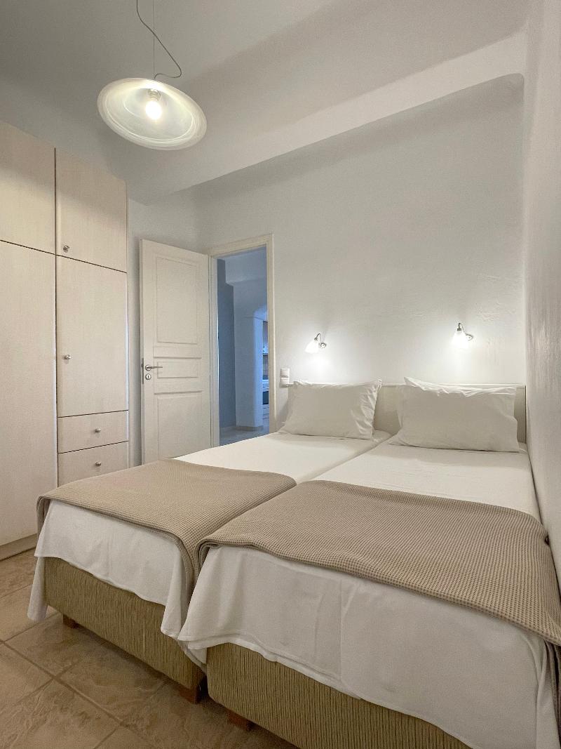 Yakinthos Residence image