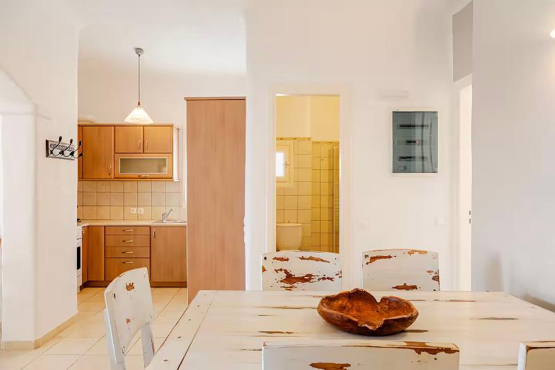 Yakinthos Residence image