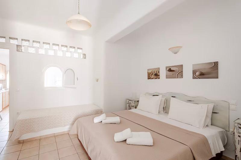 Yakinthos Residence image
