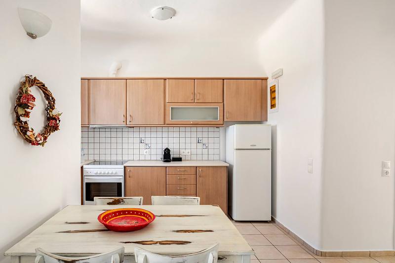 Yakinthos Residence image