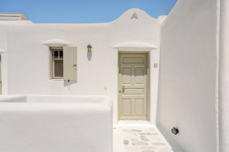 Yakinthos Residence image