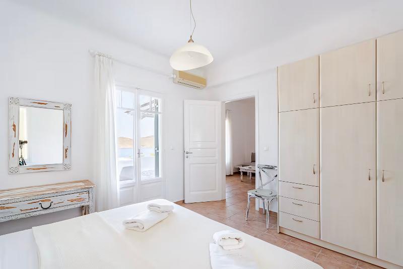Yakinthos Residence image