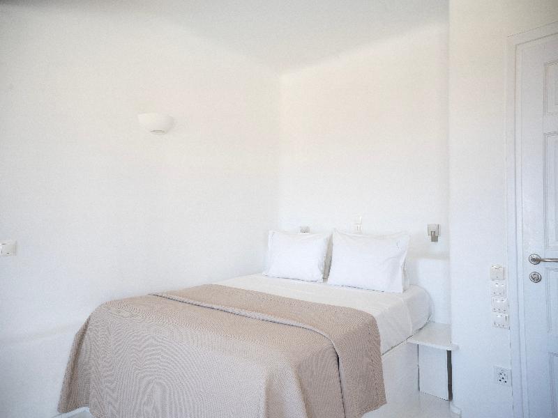 Yakinthos Residence image