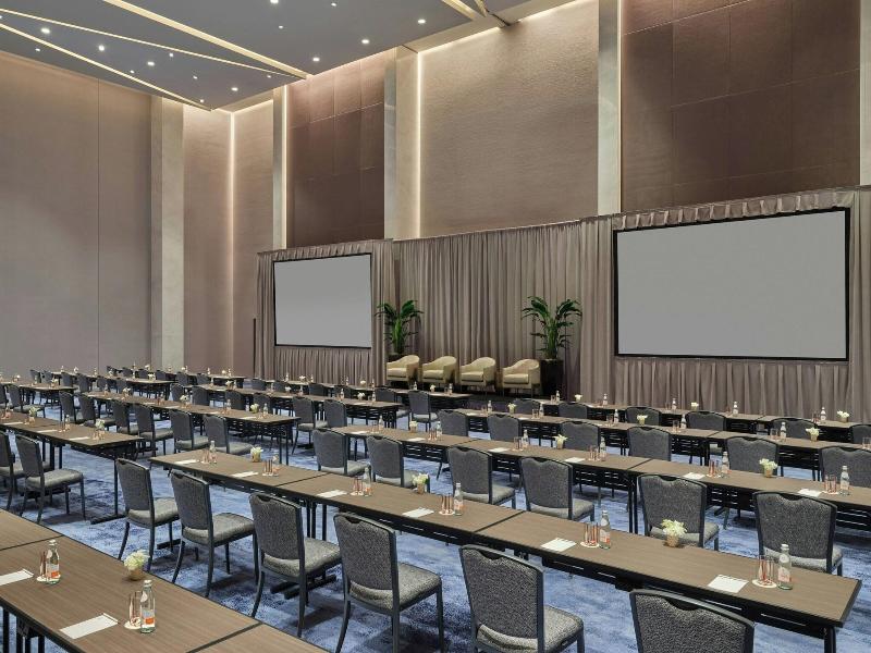 The St. Regis Chicago image