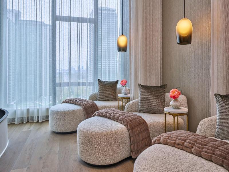 The St. Regis Chicago image