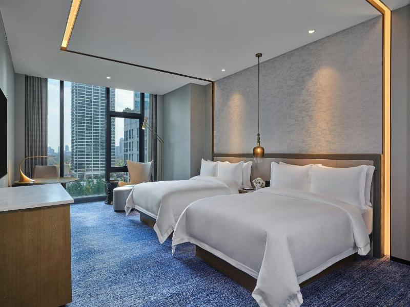 The St. Regis Chicago image
