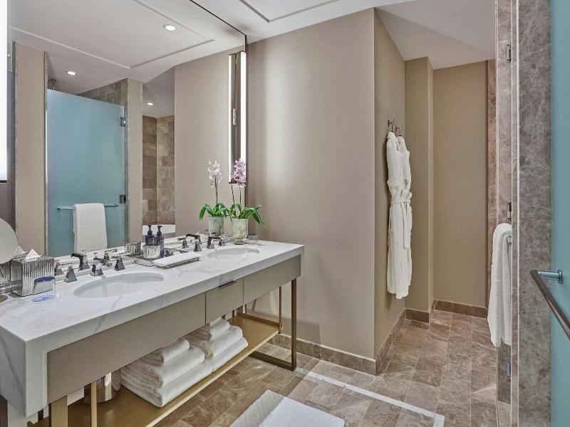 The St. Regis Chicago image