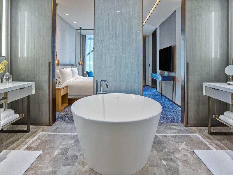 The St. Regis Chicago image