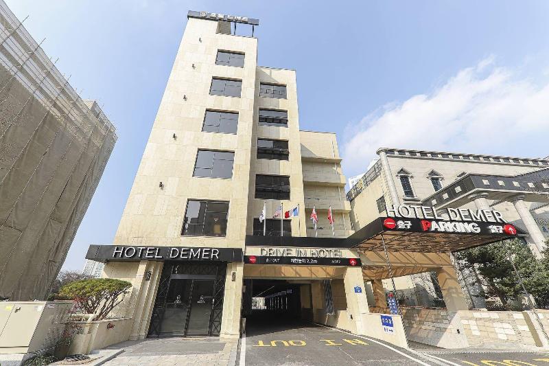 Hotel Demer image