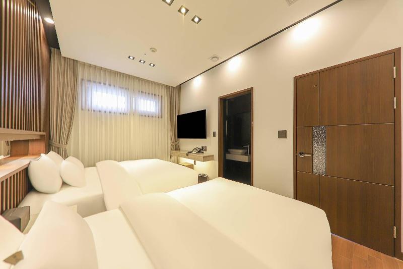 Hotel Demer image
