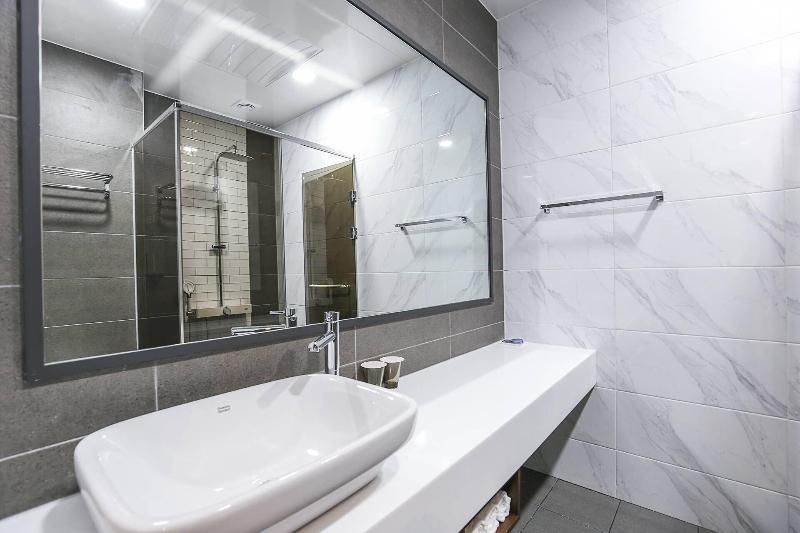 Hotel Demer image