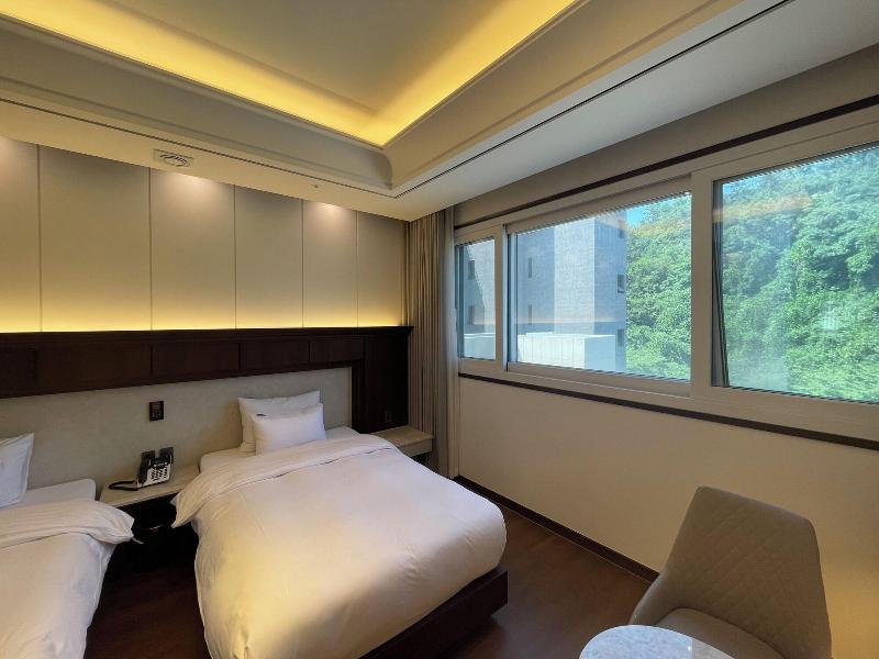 Hotel Demer image