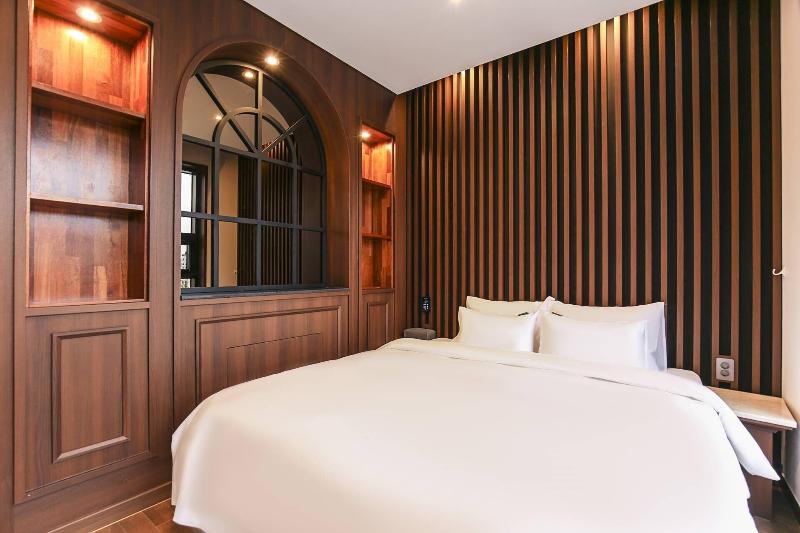 Hotel Demer image