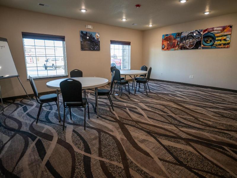 Cobblestone Hotel & Suites - Lamar