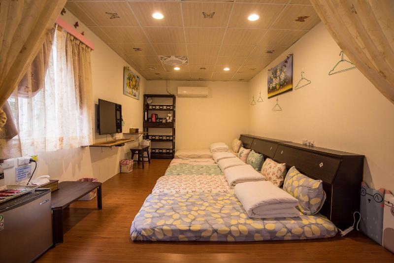 Qu Hi Home Stay image