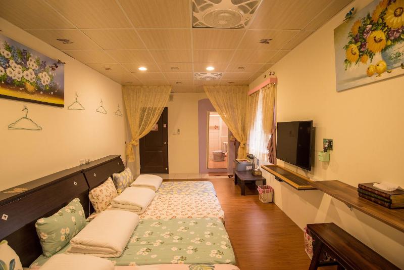 Qu Hi Home Stay image