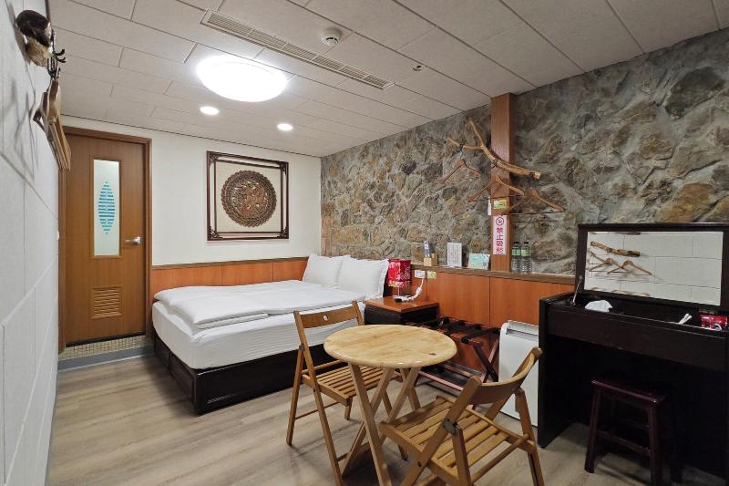 Qu Hi Home Stay image