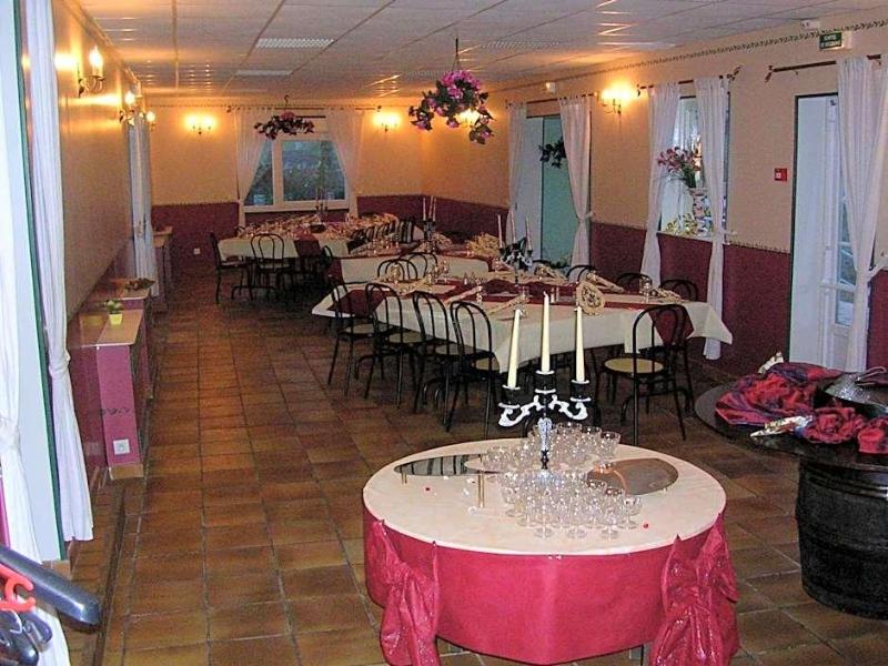 Auberge Des Etangs image