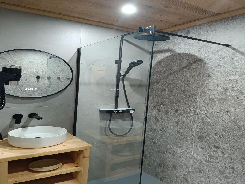 Hv Tel Mont Thabor Serre Chevalier image