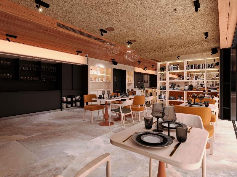 Ibis Styles Lisboa Aeroporto image