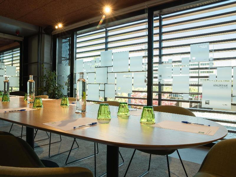 Ibis Styles Lisboa Aeroporto image