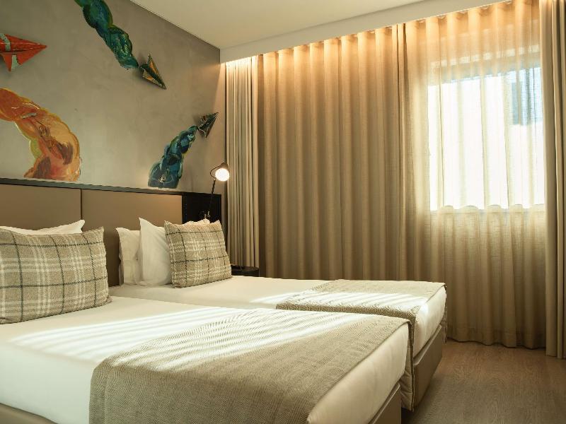 Ibis Styles Lisboa Aeroporto image