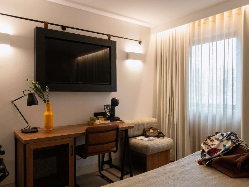 Ibis Styles Lisboa Aeroporto image